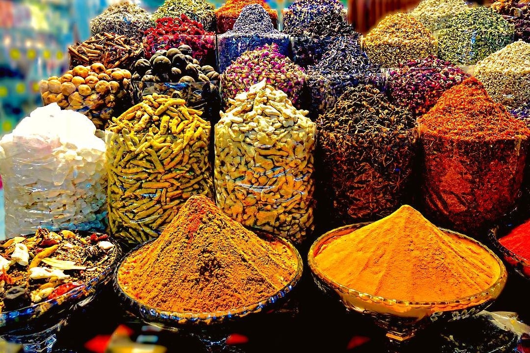 Souq Tours: Dubai’s Gold and Spice Markets