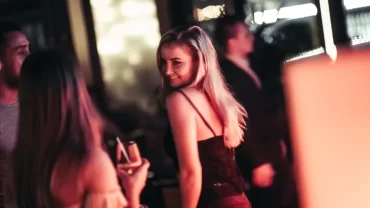 Solo Female Travelers and Dubai’s Nightlife