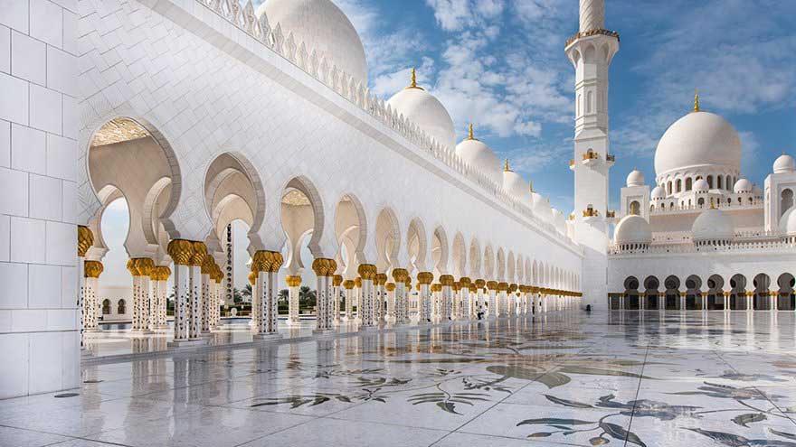 Exploring the Beautiful Mosques of Dubai: A Journey Through Spiritual and Architectural Splendor
