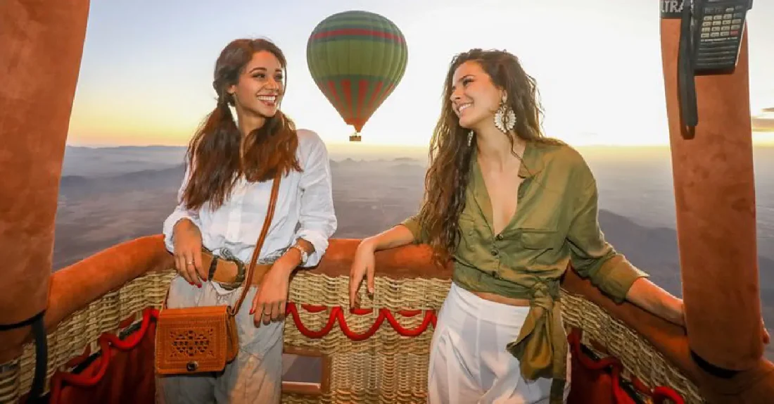 Girls' Trip to Abu Dhabi: Glamour, Culture & Desert Adventures